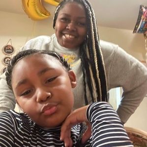 Meet your Posher, Esther